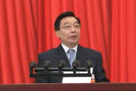 何建宗：反对派和外部势力文攻武吓，中央不会坐视图片