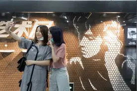 奥利奥用5万块饼干拼周杰伦，情怀营销真香了吗？图片