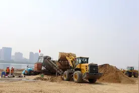 临沂：清洗阳光沙滩 升级滨河景观图片