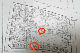 楼王前面突然多了一栋楼，开发商回应业主质疑：因加建幼儿园图片