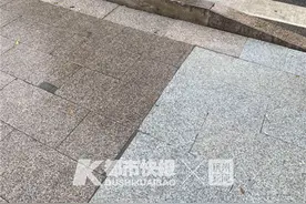 人行横道中间为什么突然加高？杭州60岁阿姨被绊倒摔得不轻图片