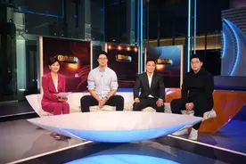明晚19:20锁定《侃球时间》，一起关注山东男篮与丁彦雨航图片