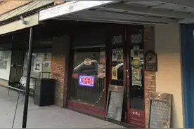 美国一酒馆不让戴口罩顾客进店：不放心那就别出门图片