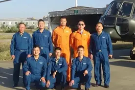 这就是军营里“蓝天上的机械师”图片