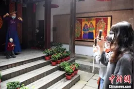泉州：防疫短剧热播“90后”提线木偶演员盼与时俱“新”图片