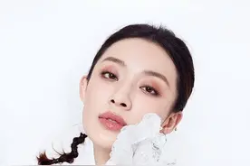 孙佳雨夏日“鲜”气写真 清新甜美小露性感图片
