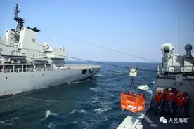 火力全开，这场海上训练火药味十足图片