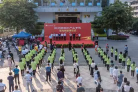 全国首家螺蛳粉产业学院揭牌将招生，设食品检测、设备维修等专业图片