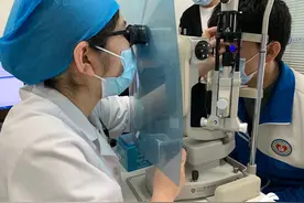 青岛眼科医院开设近视防控夜间门诊 晚6点至8点采取全预约就诊图片