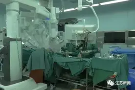 男子削芒果不慎捅破动脉！医生为他足足暴露在高强度射线中2小时图片