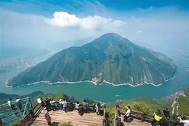 游客可集中饱览多个精华景点 三峡开启短途游图片