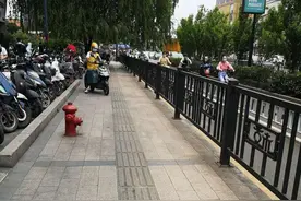 最近不少杭州人发现，闹猛的清江路通畅整洁了，发生了什么？图片