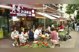 成都这条街商户“占道经营”已经5年了图片