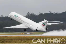 保加利亚航空一架MD-82飞机低空飞行800米后转危为安成功复飞图片