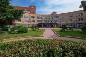 全四川“氧气超足的学校”家长戏称“天然氧吧”图片