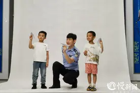 重庆公安“对话童年的自己”火了，他们说：小时候不要怕，长大了不要悔图片