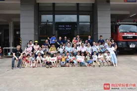 手把手带队“小小消防员”，南宁消防六一与你“童”行图片