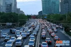 京牌“假结婚”生意，快凉了图片