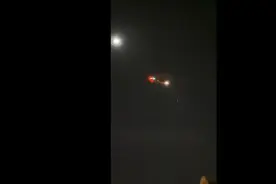 连线华盛顿｜周末离白宫十街区都听到爆炸声，直升机彻夜盘旋图片
