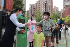 萌宝重回幼儿园，郑州市首批幼儿园迎来复学复课图片