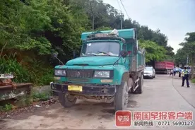 9岁男童被大货车撞到身亡！涉事司机离开现场，竟称毫不知情图片