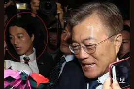 长得帅也有错？文在寅贴身保镖因高颜值走红，无奈人气太高辞职开理发店图片