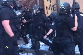 美国警察被指破坏街头医疗救助站，市长：令人失望图片