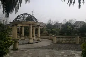 5.48亿起！城南173亩土地+34幢在建别墅将变卖图片