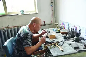 1/3技艺 2/3心性——记交城县金银器制作匠人杨氏兄弟图片