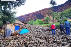 森林火灾诱发泥石流灾害 四川喜德县鲁基乡164人及时撤离未出现伤亡图片