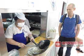 老友粉加番茄不正宗？螺蛳粉里必须有螺蛳？非遗传承人告诉你答案图片