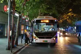 【交通】配合首届上海夜生活节，这些公交线路相应延时图片