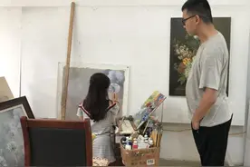 济南一残疾小伙与袖珍女孩的爱情故事：自力更生，重新生活图片