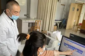 疫苗全程电子追溯，预防接种开启“扫码”新时代图片