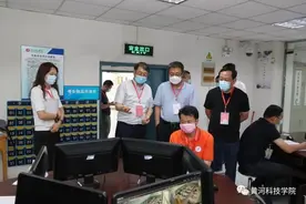 3500人在黄河科技学院顺利进行“体育单招”文化考试图片