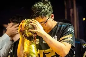 吃青春饭的电竞选手，年过20成前浪图片