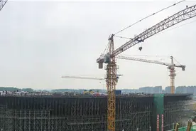 郑州迎宾大道新进展：跨机南城际铁路转体桥梁主体浇筑完成图片
