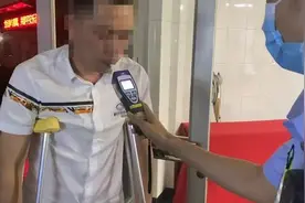 右脚打着石膏还醉驾，温州一男子涉嫌危险驾驶罪被抓图片