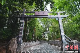 “晴天灰，雨天泥”云南佤寨告别贫困变身美丽乡村图片