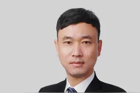 3岁男孩两个“蛋蛋”一大一小吓坏父母 专家：这种病早治疗是关键 不要把小手术熬成大手术图片