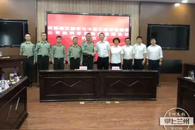 西部战区陆军与中国石油甘肃公司携手拓展双拥共建新空间——《油料军民融合保障协议》昨在兰签约图片