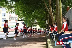会同一完小：“绳”舞飞扬，跳出健康图片