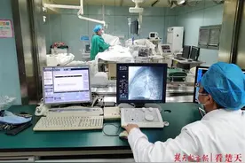 十堰一龄童患怪病，婴儿体重成人心脏图片
