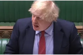 英国首相约翰逊称美国是自由与和平的堡垒，外国网友：他有看过新闻吗？图片