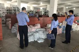 上虞查获万套“迪士尼”商标侵权童装图片