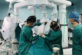 达芬奇机器人+，常州一院高精准手段让肿瘤“现原形”图片