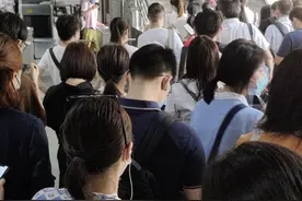 今晨3号线车门故障列车延误，4号线共线段亦受影响图片