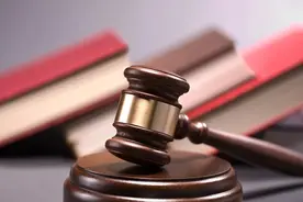 湘潭一民警收钱不办事被举报……法院判其诈骗罪图片