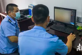 银行卡6万元不翼而飞，作案疑犯竟是“热心”陪同报案的她图片