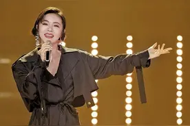《乘风破浪的姐姐》一开播就有爆点 丁当隔空怼杜华图片